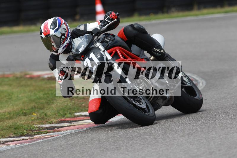 Archiv-2022/13 25.04.2022 Plüss Moto Sport ADR/Freies Fahren/21